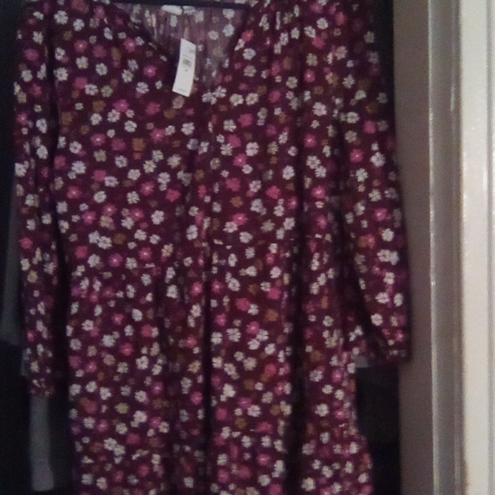 NWT Gap 100% Cotton Purple And Floral Pattern Vneck Long Blouse Sleeves Midi